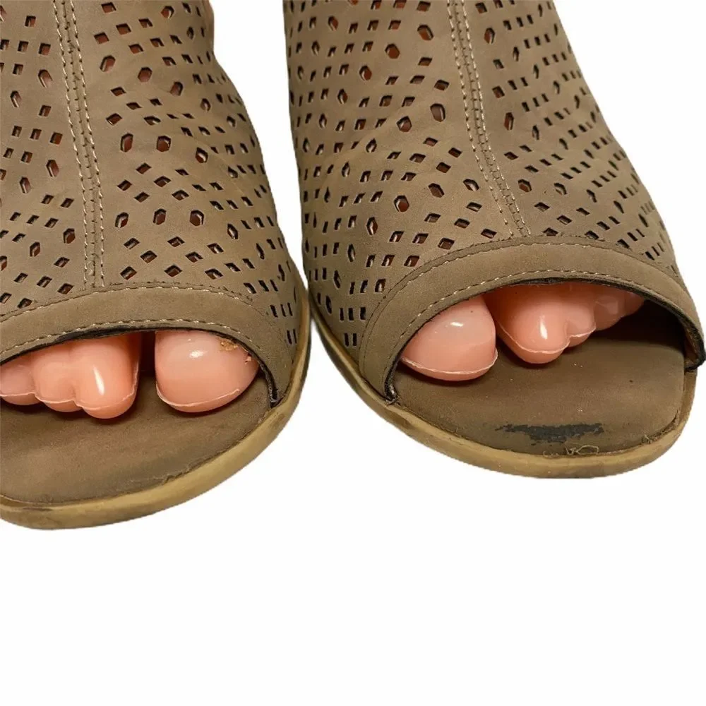 LUCKY BRAND Bardolph Sandal‎ Girls Small Sz 4